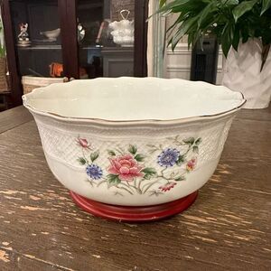 Keito Vintage Soup Bowl Spring Night Floral Print Fine‎ China Japan Gold Trim